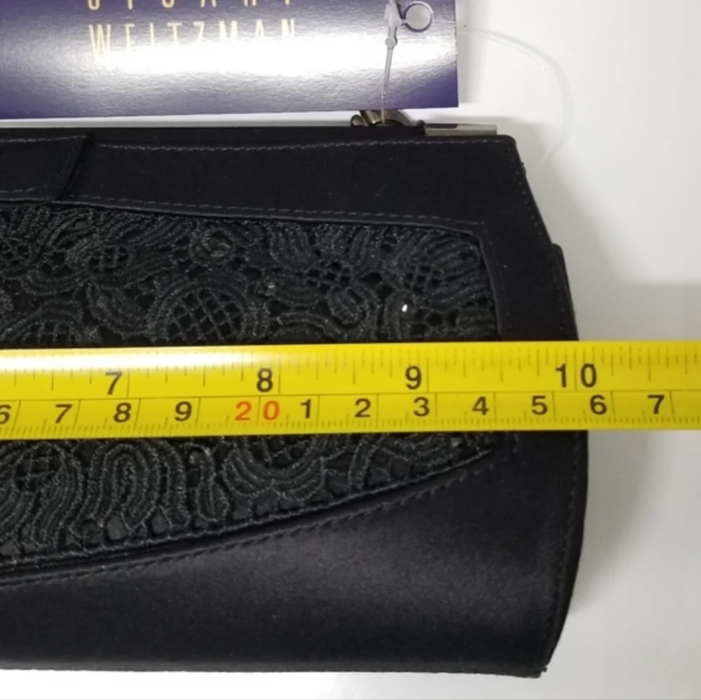Stuart Weitzman Vintage Black Chantilly Lace Wristlet Clutch NWT Retail $450
